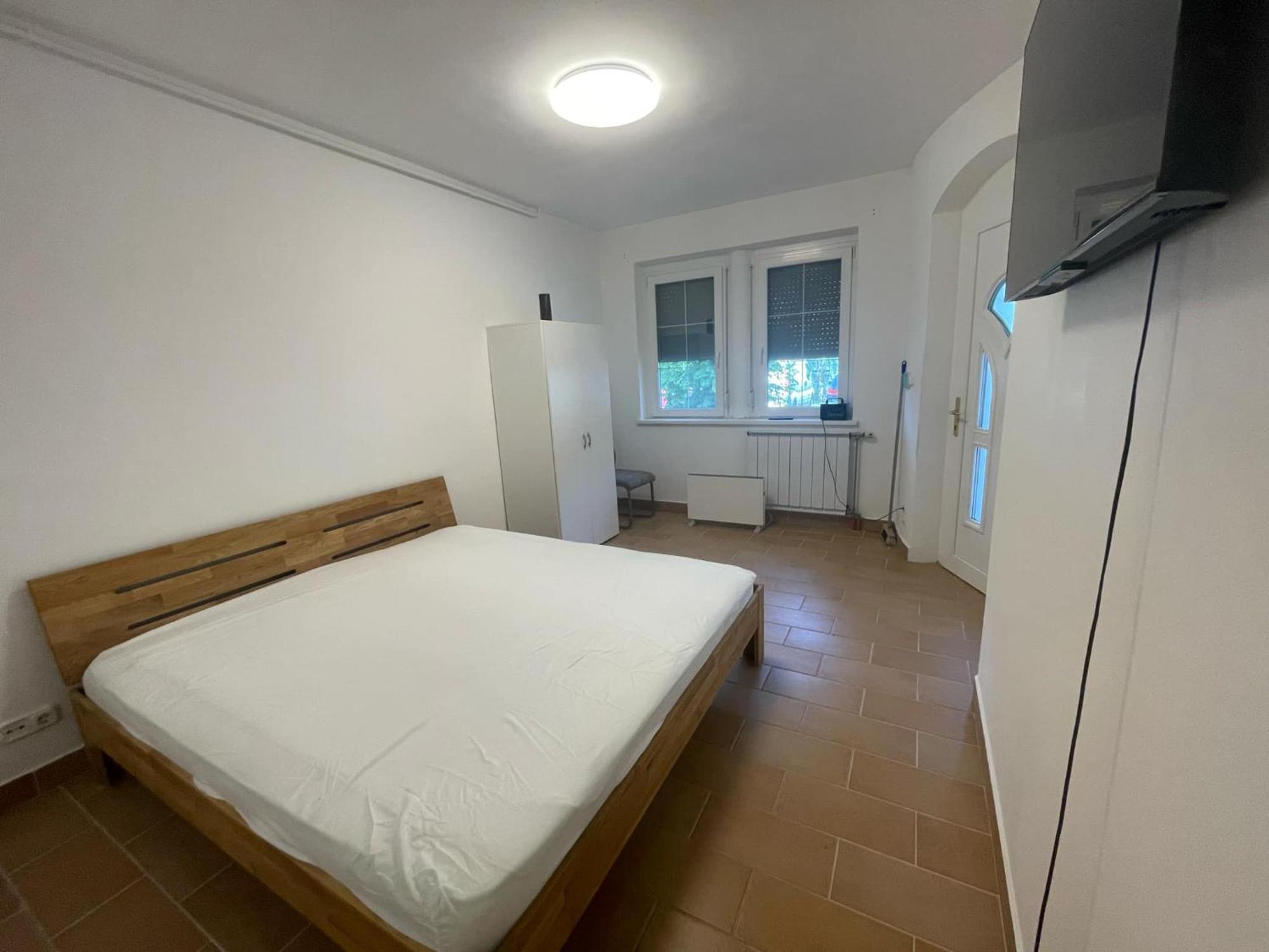 Sunny House Apartman Сегед Екстериор снимка